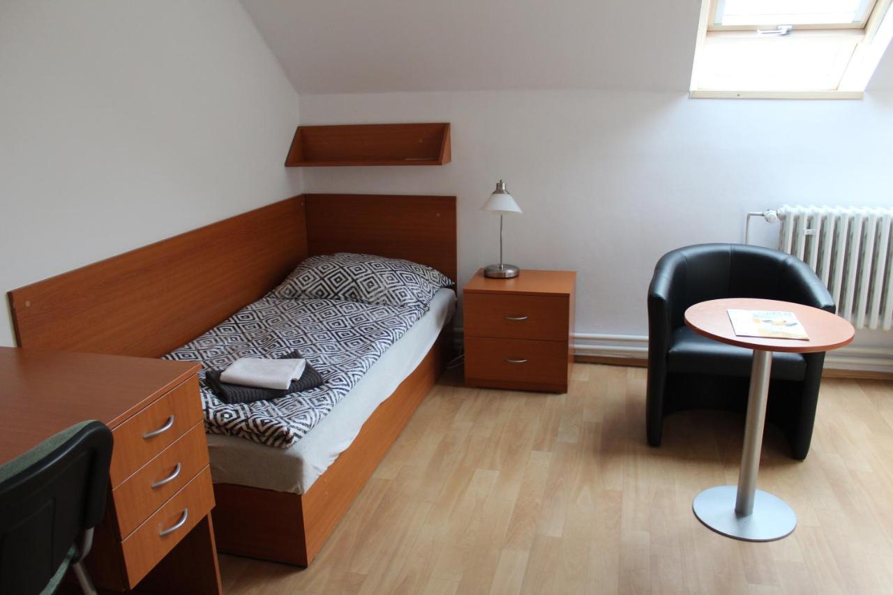 Ubytovani Na Spejcharu, Zelevcice Slaný Extérieur photo