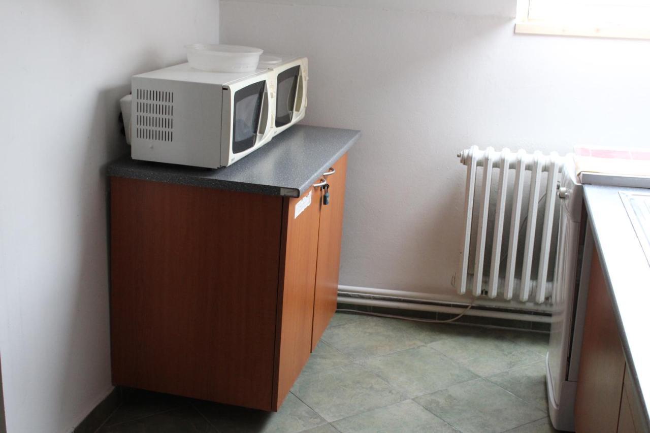 Ubytovani Na Spejcharu, Zelevcice Slaný Extérieur photo